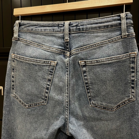 Forever 21 Straight Leg Ripped Jeans! - Picture 4 of 4